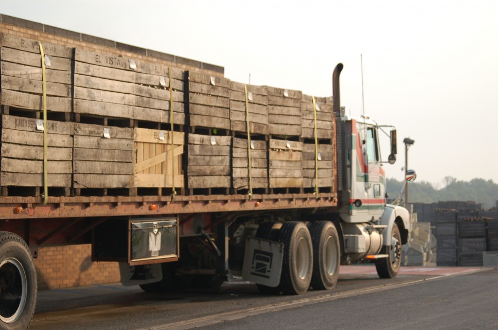  - Apple-trucks-arriving-at-the-plant-2-1024x679