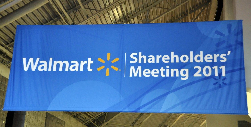 Walmart, Shareholders&#039; Meeting, Alicia Keys, Black Eyed Peas, Will Smith, Scotty McCreery