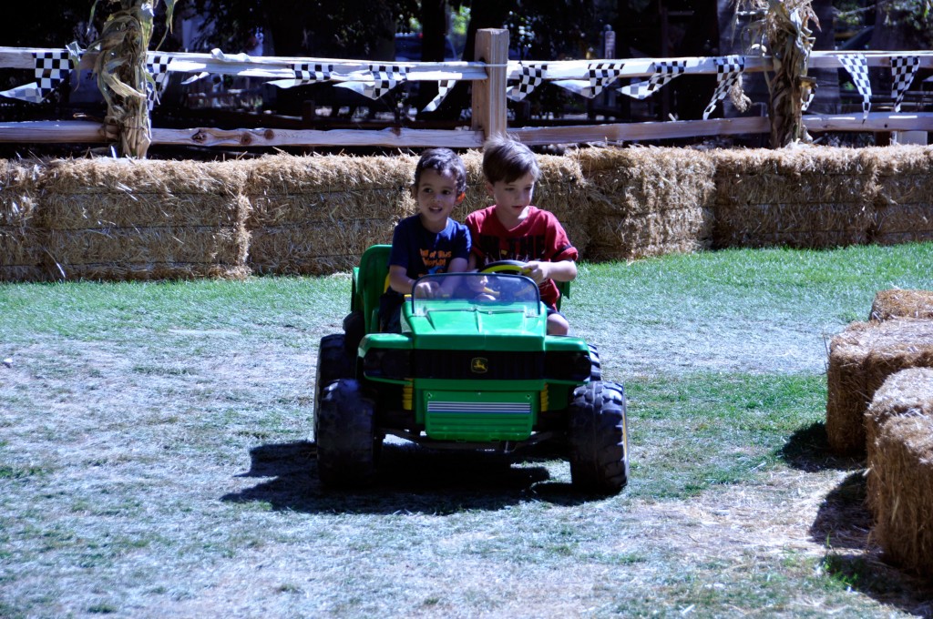 John Deere Tractor Racing