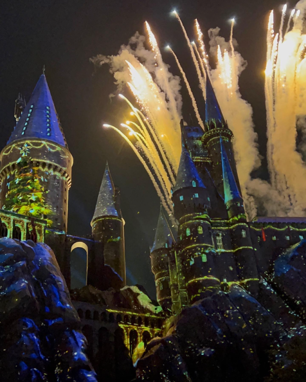 The Magic of Christmas at Hogwarts Castle