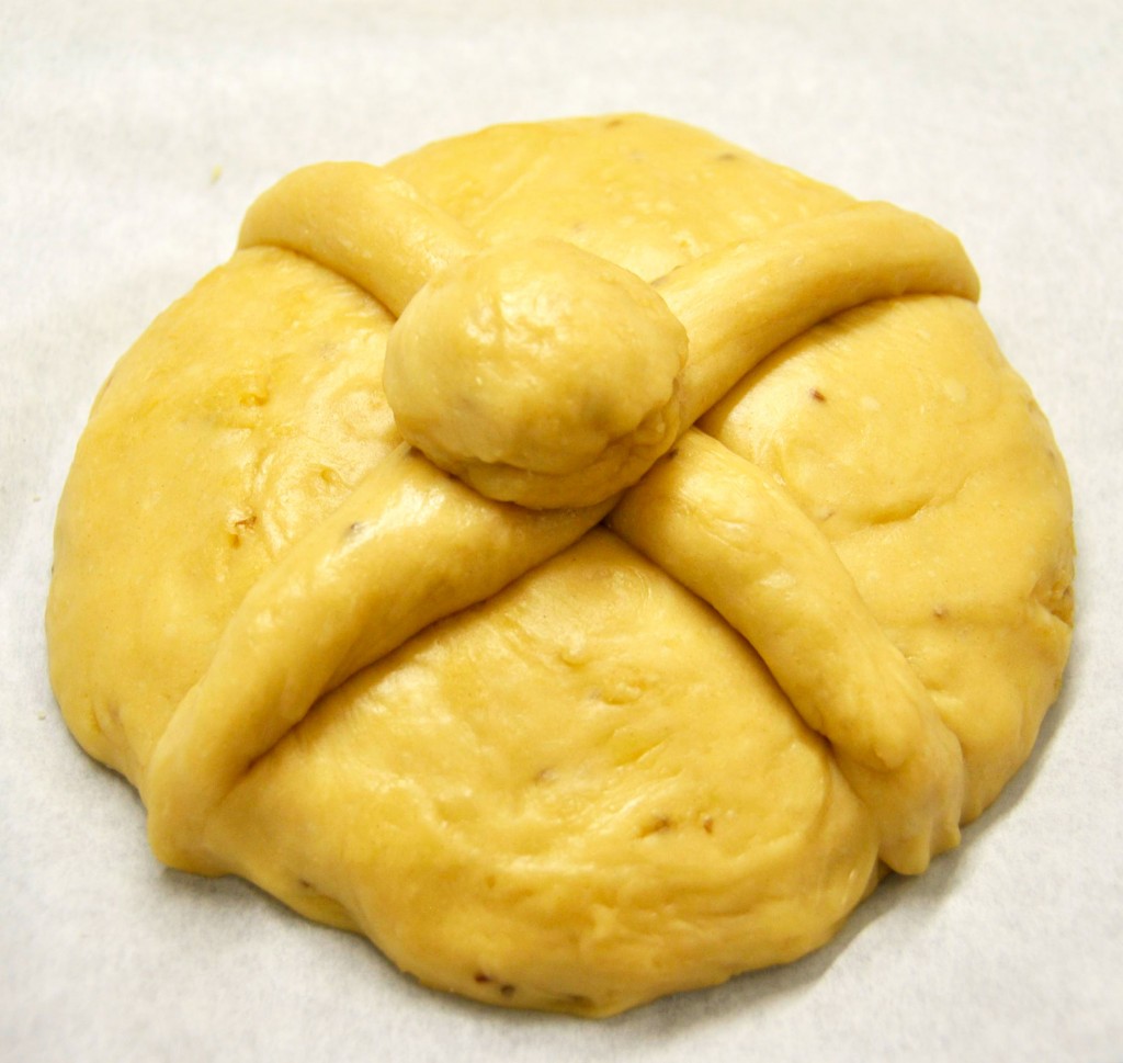 Making Pan de Muertos