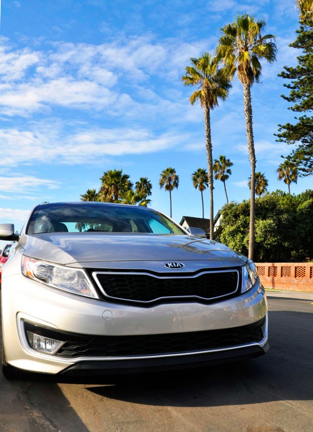 The 2013 Kia Optima Hybrid Offers Economic Luxury and Efficiency