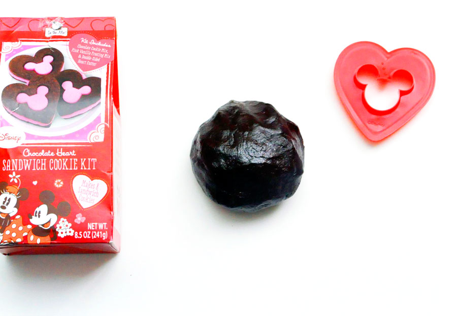 Chocolate Heart Sandwich Cookie Kit