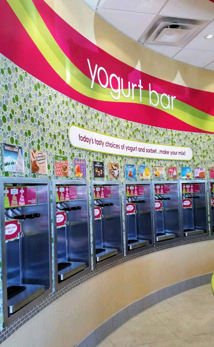 Menchie's Frozen Yogurt Debuts in Laguna Niguel *Giveaway* - Rockin Mama™