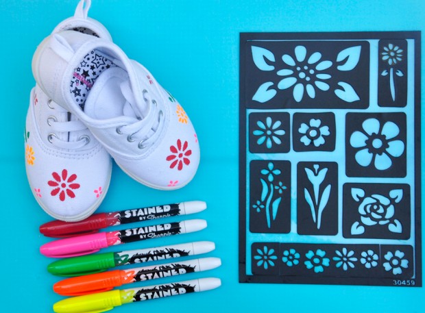 DIY Sharpie Sneakers