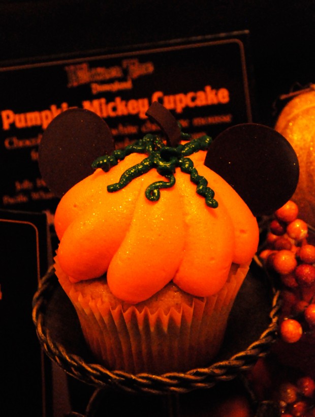 Pumpkin Mickey Cupcake