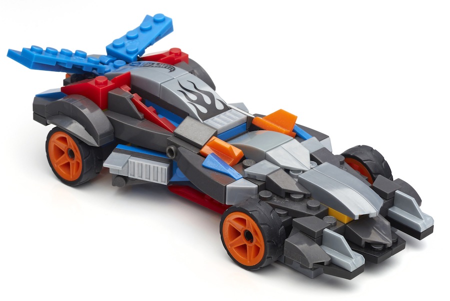 Kids Build and Race With Mega Bloks Hot Wheels Super Race Set 8-in-1 ...