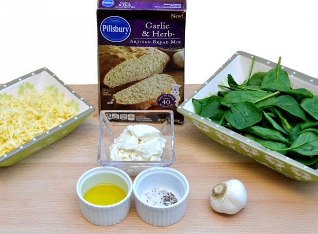 Garlic and Spinach White Pizza Ingredients