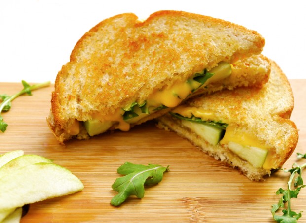 Cheddar, Apple and Fig Grilled Cheese