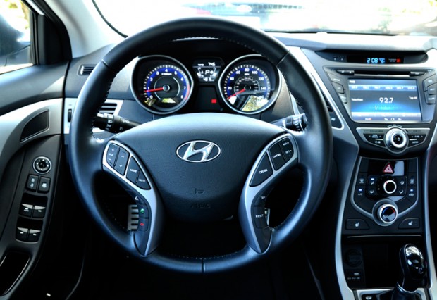 Hyundai Elantra Dash