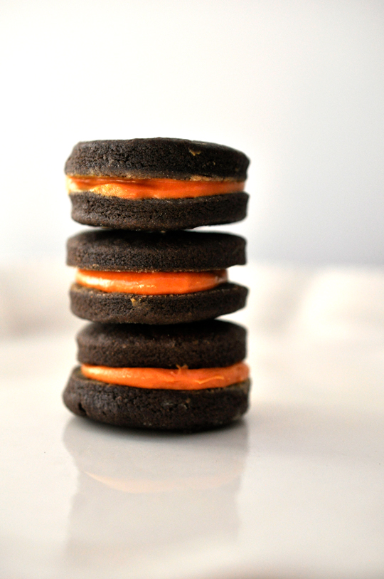 Homemade Pumpkin Spice Oreos