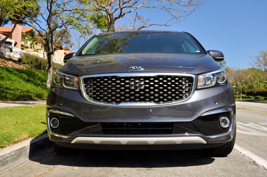 Kia Sedona Grille