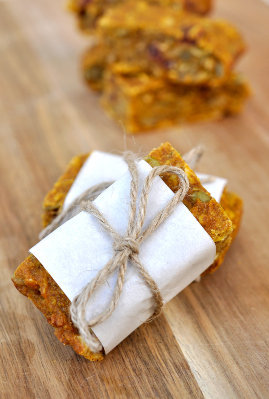 Pumpkin Flax Breakfast Bars Rockin Mama™