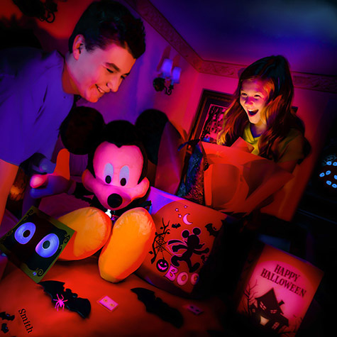 Mickey's Spooktacular Halloween Celebration - Mickey's Halloween Party