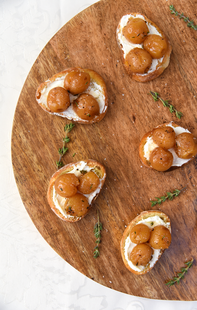 Royal Anne Cherry and Goat Cheese Crostini Recipe