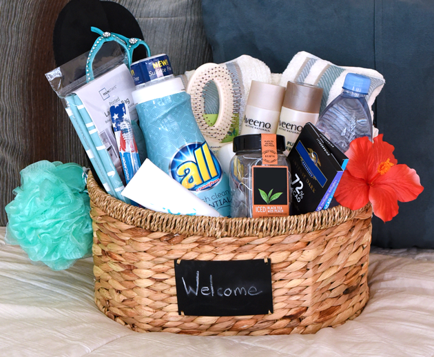 How to Put Together a Guest Basket Rockin Mama™