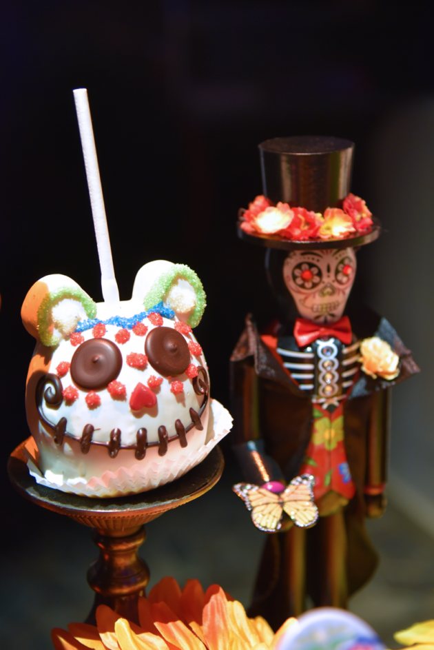 Dia de los Muertos Candy Apple