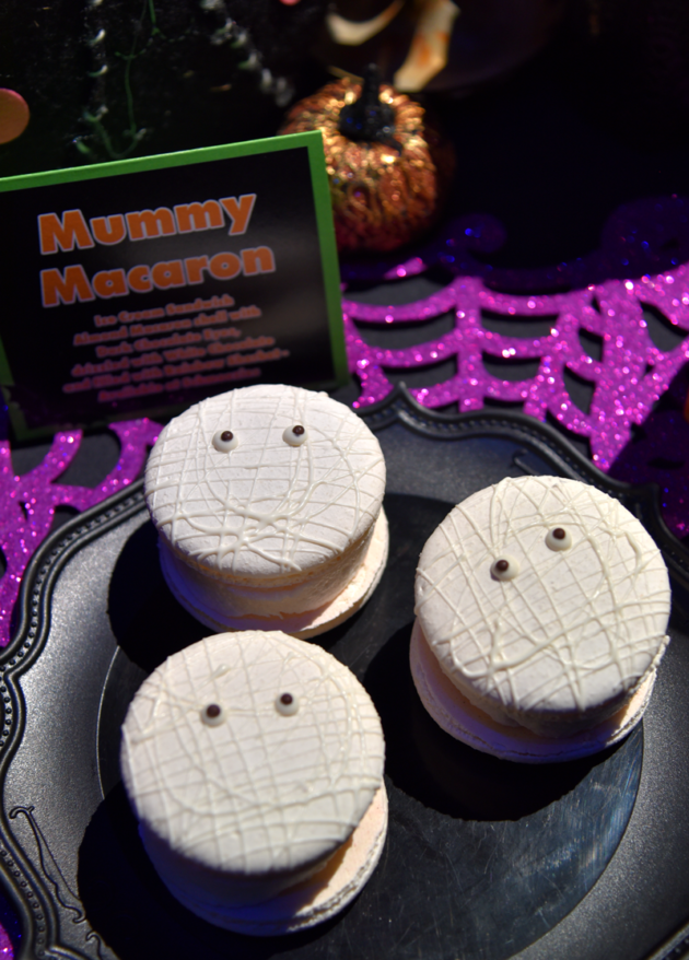 Mummy Macaron