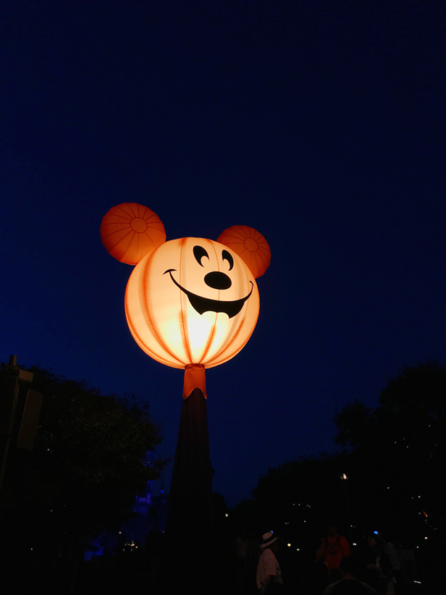 Mickey Pumpkin Disneyland