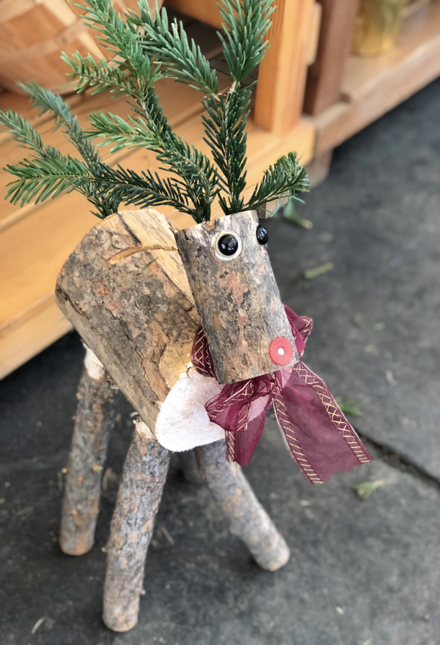 DIY Wood Reindeer