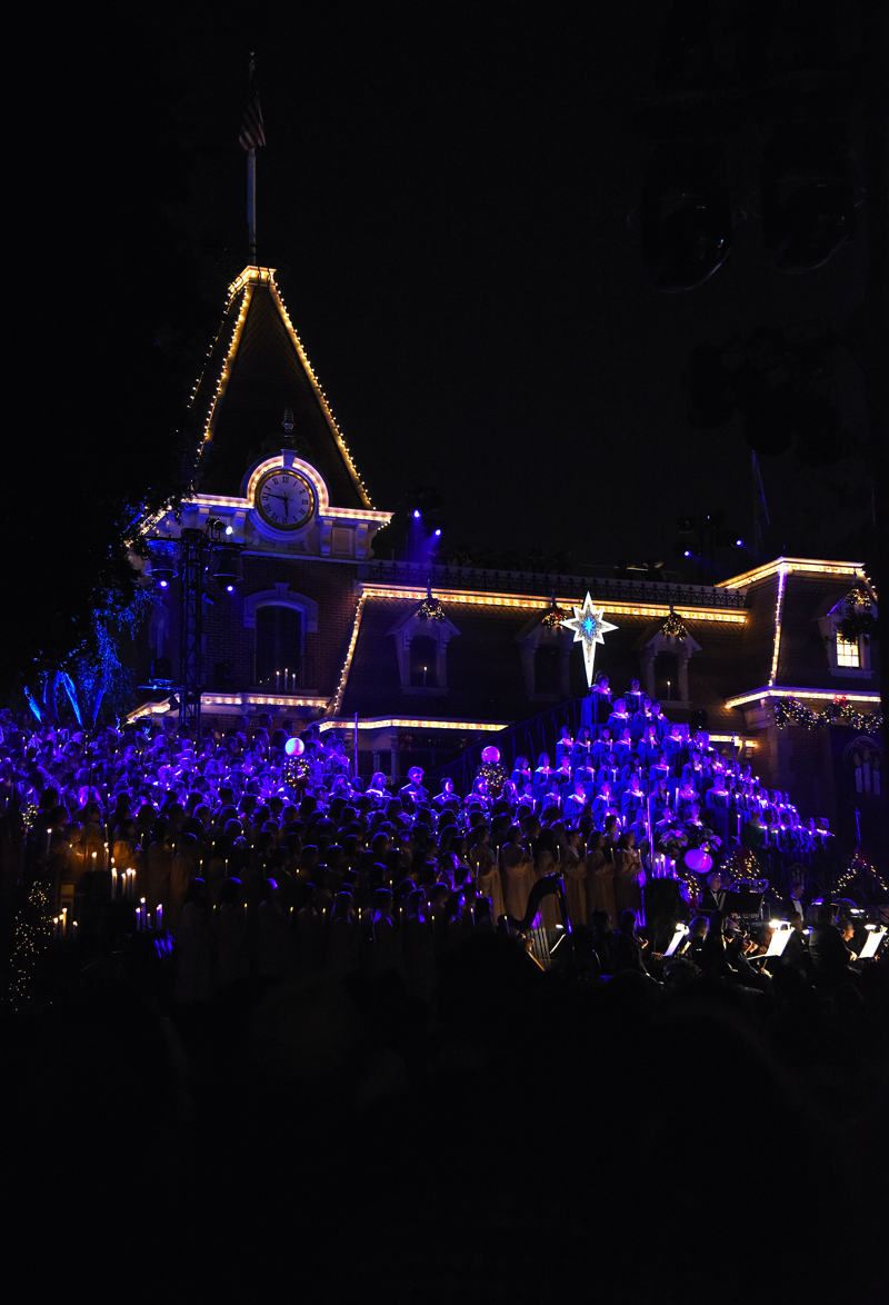 Disneyland Candlelight Ceremony and Processional Rockin Mama™