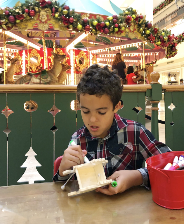 Santa's Express Train and Reindeer Carousel – South Coast Plaza