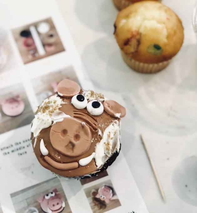 DIY Hognob Cupcake