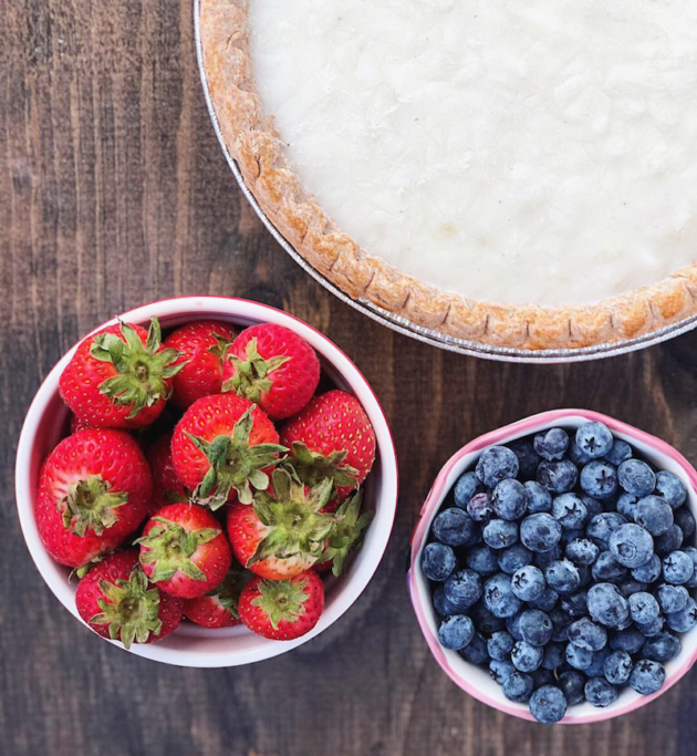 Frozen Yogurt Pie Ingredients