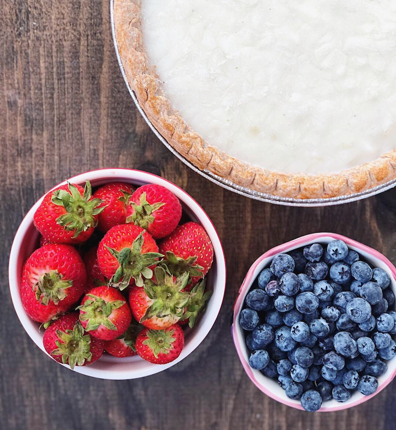 NoBake Frozen Yogurt Pie Rockin Mama™