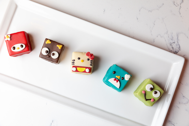 Hello Kitty Petit Fours