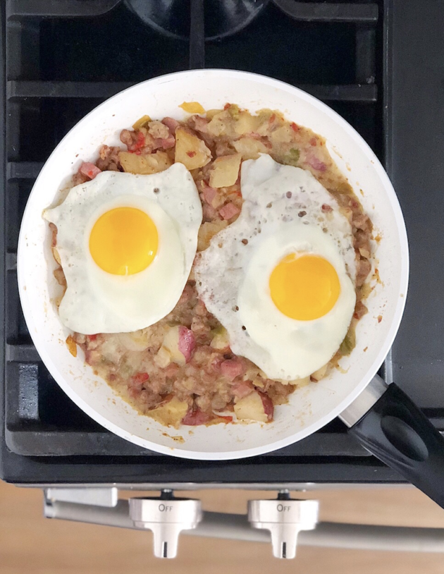 Skillet Eggs and Hash