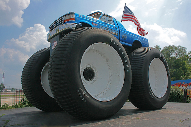 Hot Wheels Big Foot 5 Tallest and Heaviest