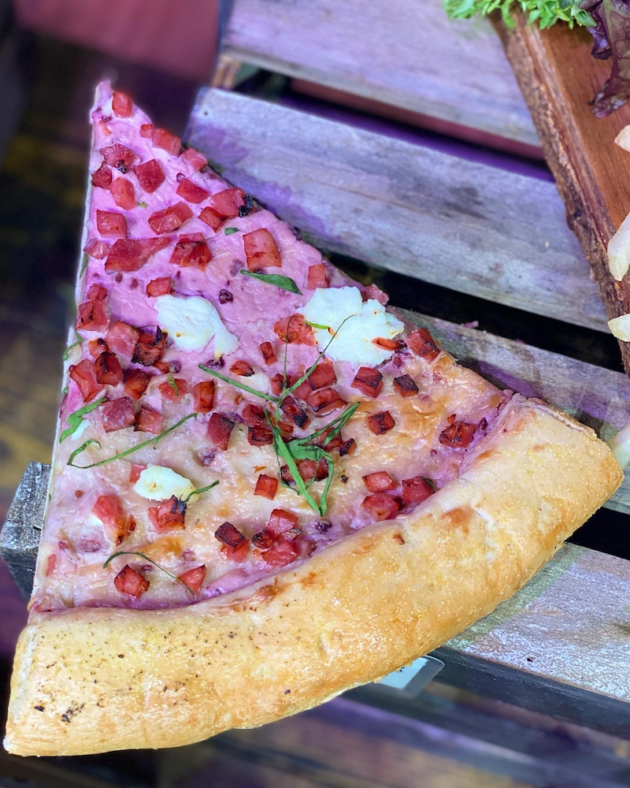 Boysenberry Ricotta and Ham Pizza