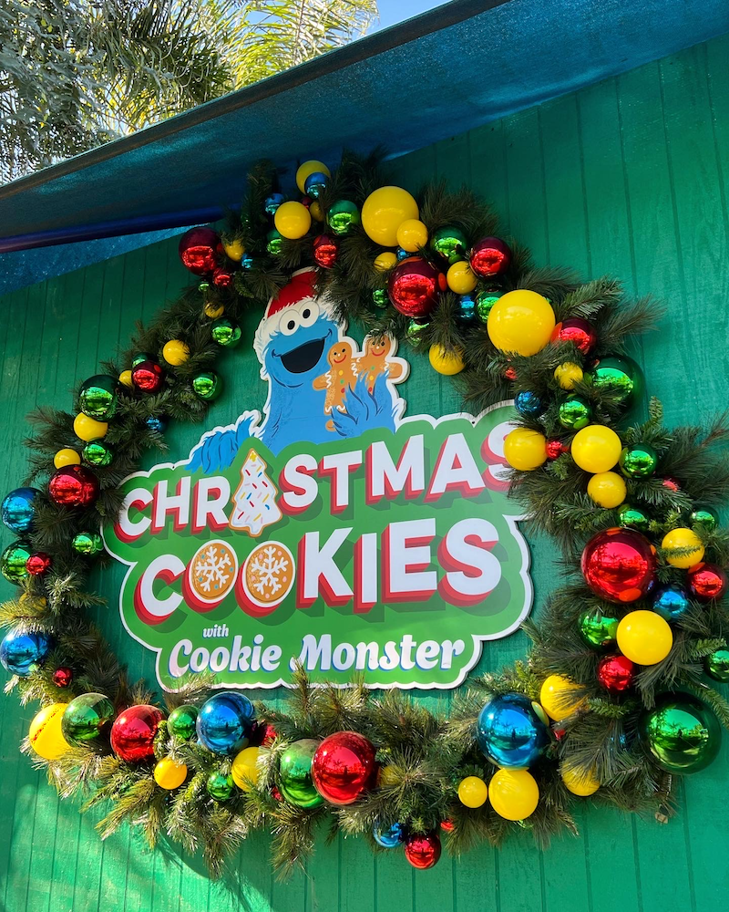 Oscar Rotten Raft A Very Furry Christmas at Sesame Place San Diego - Rockin Mama™